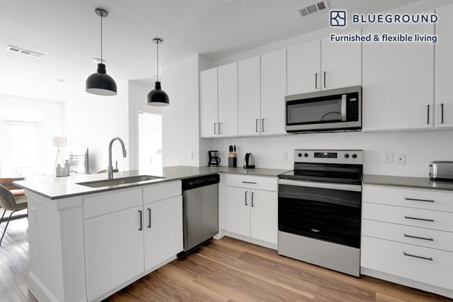 Building Photo - 1401 Art Dilly Dr.