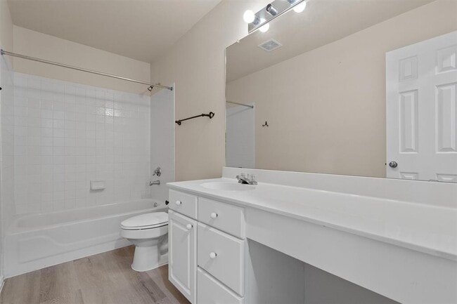 Building Photo - 201 Covala Dr
