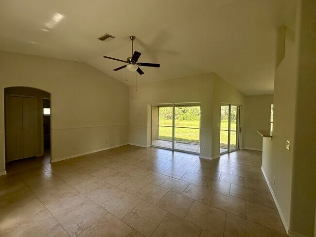 Building Photo - 7332 Muncey Rd