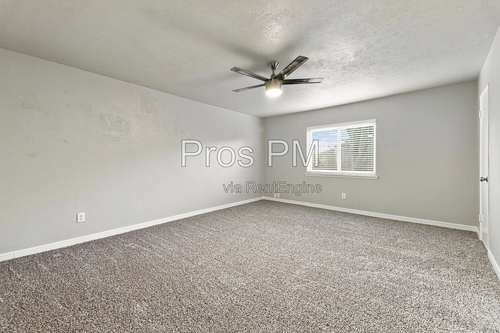 Building Photo - 5281 Reed Dr