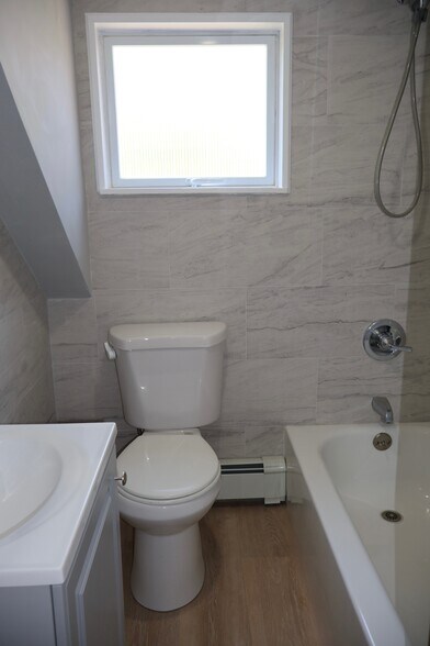 Building Photo - 49 Gurdon St