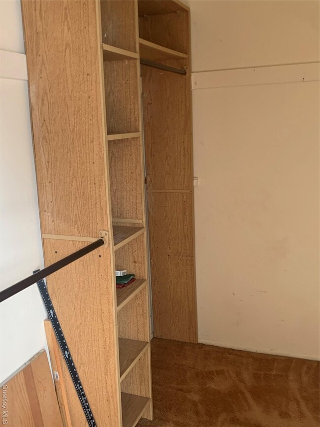 Building Photo - 23 Doxbury Ln