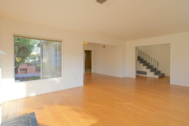 Building Photo - Piedmont Pines charming 3 Bedroom availabl...