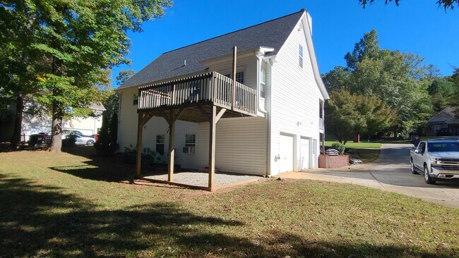 Building Photo - 70 Vinny's Terrace