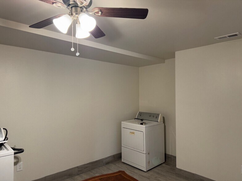 Building Photo - 114 Meadowgate Ct