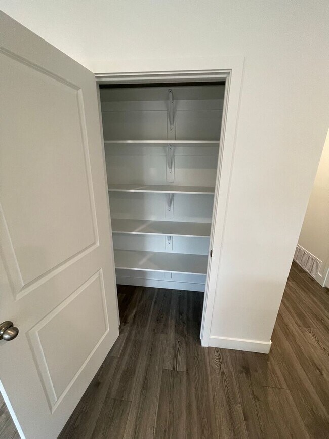 Building Photo - LaGrand at Old Sorrel!!