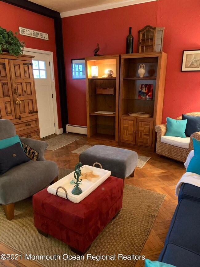 Building Photo - 33 Broadway