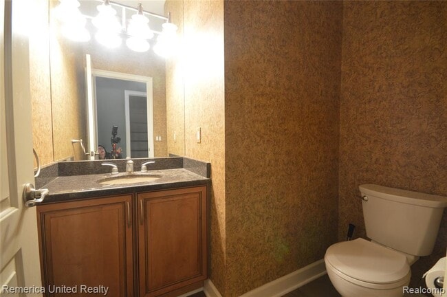 Building Photo - 42965 River Bend Dr