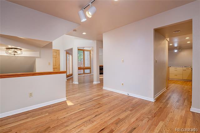 Building Photo - 541 Monroe St