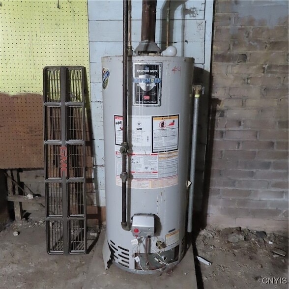 Building Photo - 540 Teall Ave