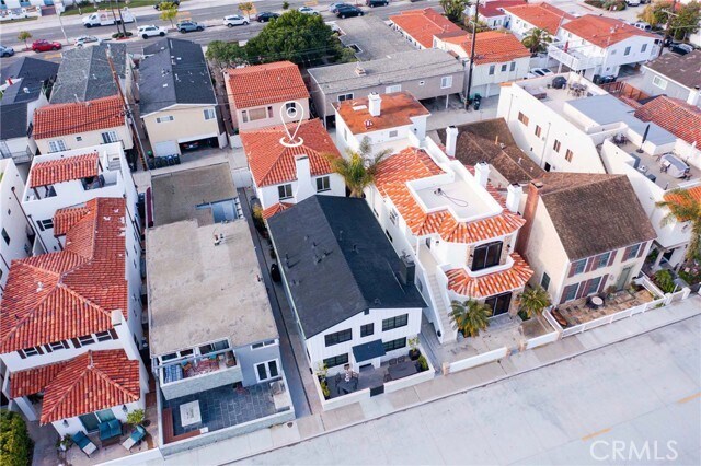 Building Photo - 1319 W Bay Ave