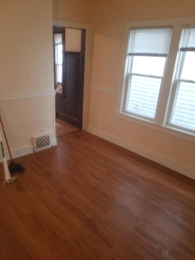 Building Photo - 2643N36thJ