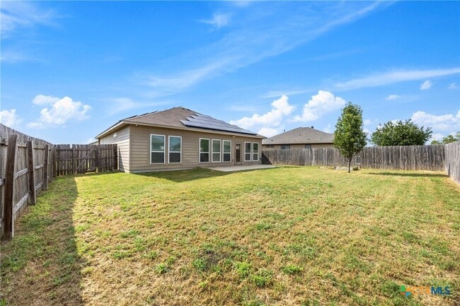 Building Photo - 1217 Roanoke Dr