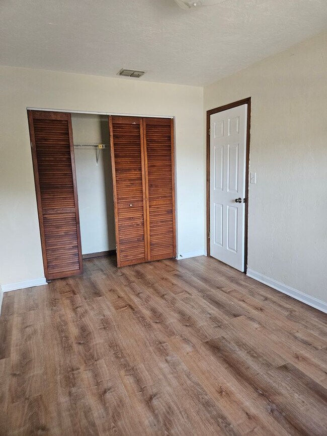 Building Photo - 3884 Osprey Cir