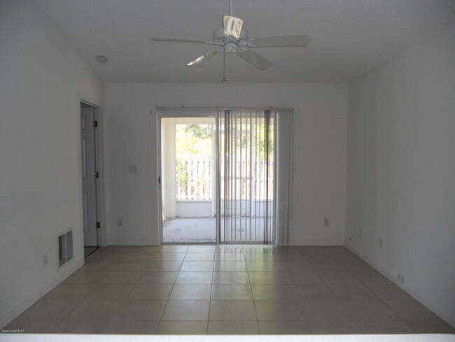 Building Photo - 540 Benton Dr