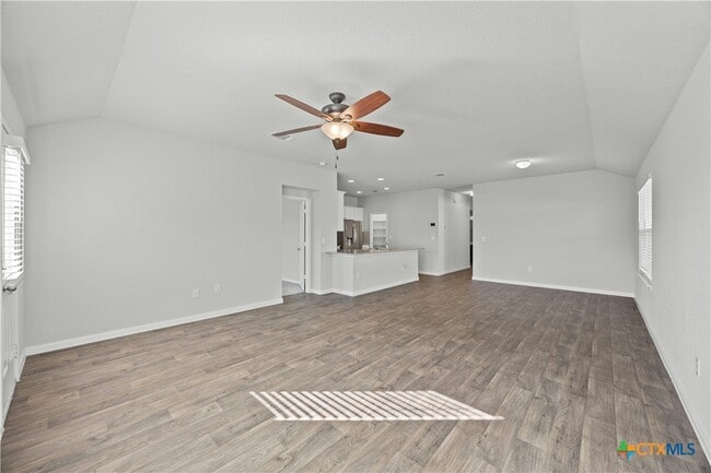 Building Photo - 118 Rochester Ln