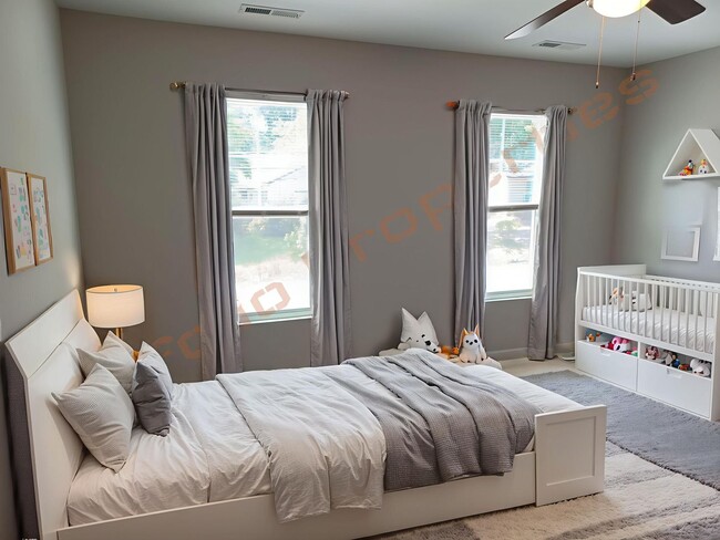 Building Photo - Beautiful Energy Efficient 3-BR Home w/Solar Panels at Lincoln Heights! Available Now!