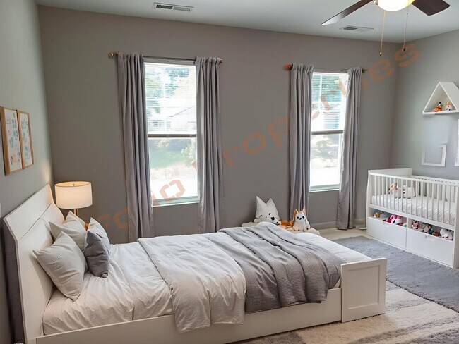 Building Photo - Great news! Application fee will be credited toward your first month’s rent upon lease is execute...