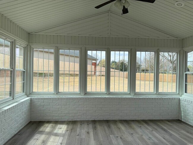 Building Photo - 1 Enclave Cir
