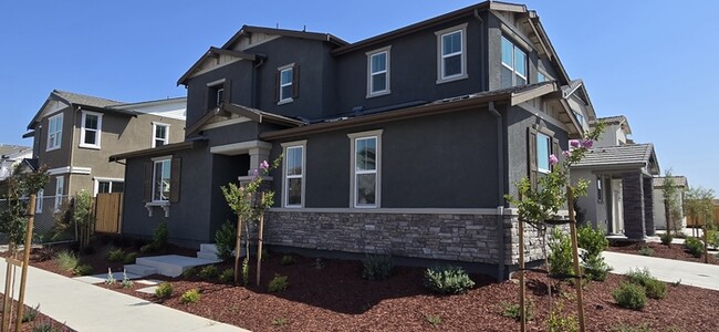 Building Photo - Brand New 2025 Solar-Powered 4 Bed, 3 Bath...
