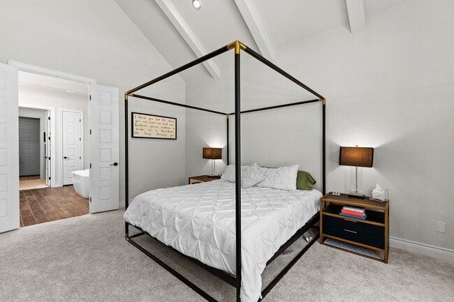 Building Photo - 127 Loysoya St