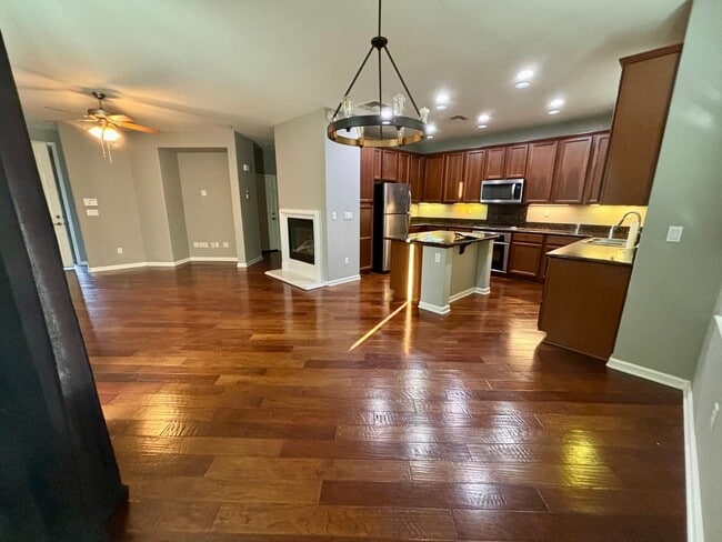 Building Photo - Beautiful Natomas 3/2.5 Home (Please Read Entire Marketing Ad for Viewings)