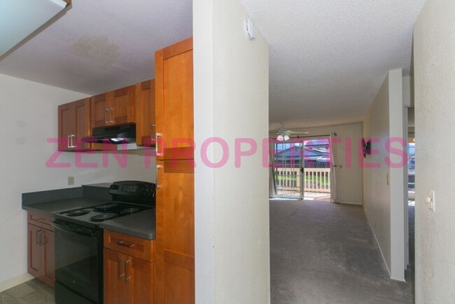 Building Photo - a 2 bdrm, 2 bath townhome  with 1 prkg at ...
