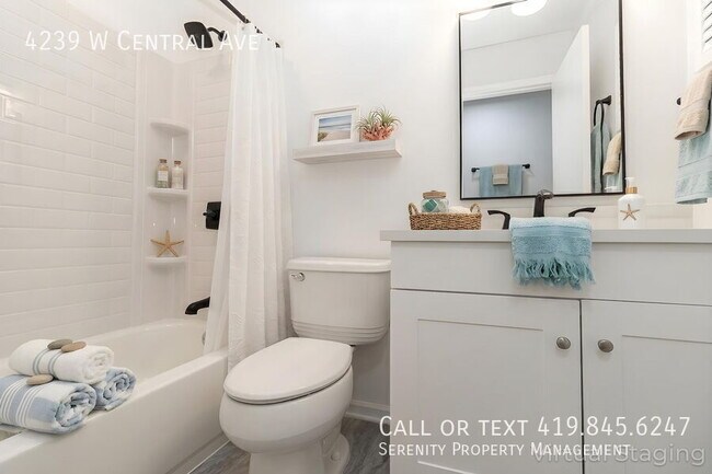 Building Photo - 4239 Central Ave