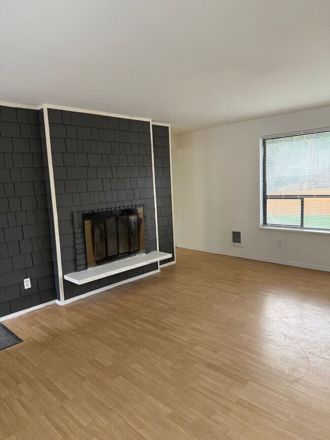 Building Photo - 21330 Cypress Way