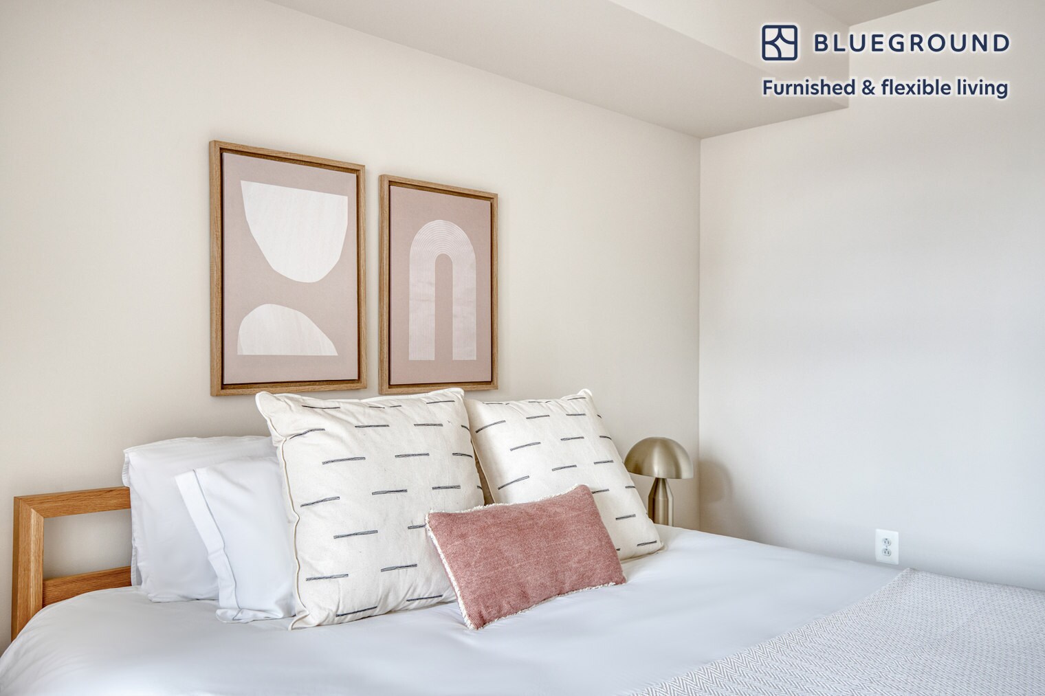 Building Photo - 550 14th Rd S