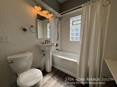 Building Photo - 3704 42nd Ave S