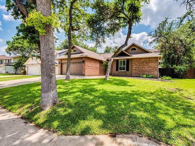 Building Photo - 808 Timber Trail