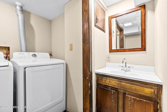 Building Photo - 7506 Pimlico Dr