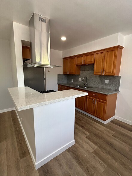 Building Photo - 3821 Rosemead Ave