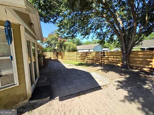 Building Photo - 126 Ash Ct