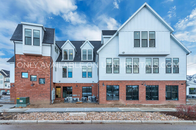 Building Photo - 768 S 1600 W