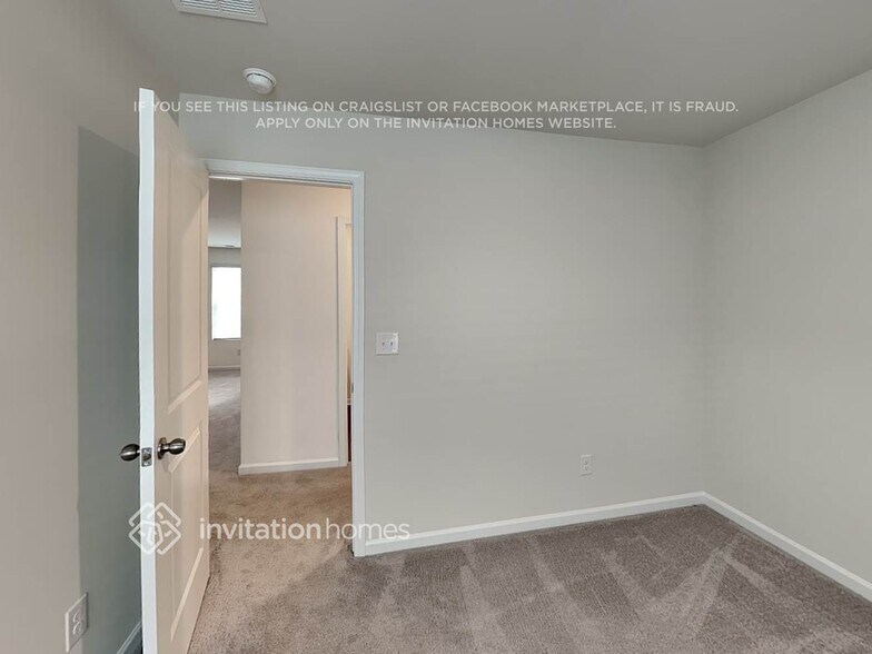 Building Photo - 2616 Turtle Point Rd