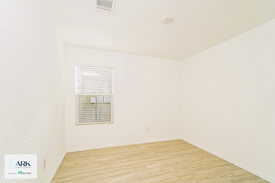 Building Photo - 8806 Barrow Path
