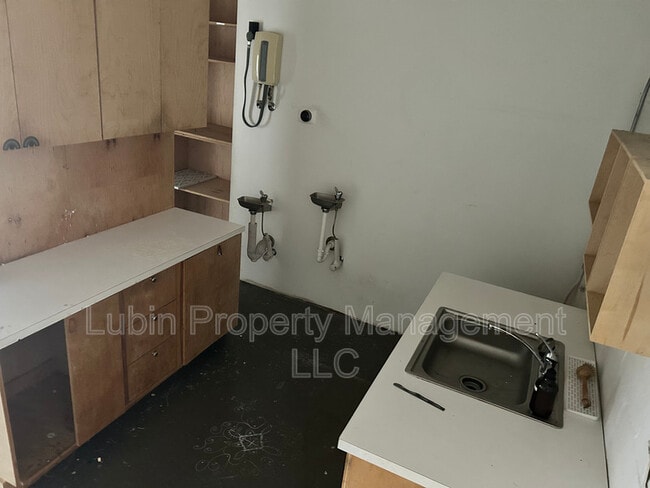 Building Photo - 2613 Broad Ave