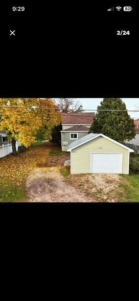 Building Photo - 421 Michigan Ave