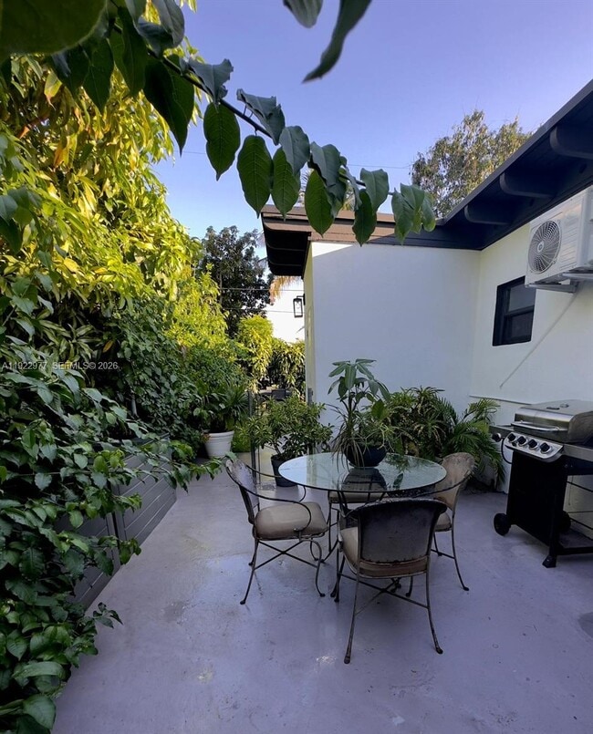 Building Photo - 270 NW 109th St