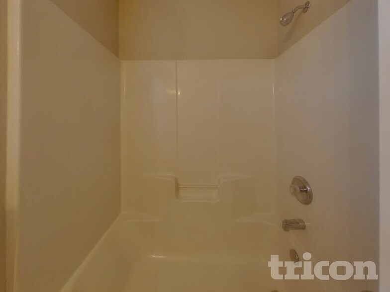 Building Photo - 11830 Cheviott Hill Ln