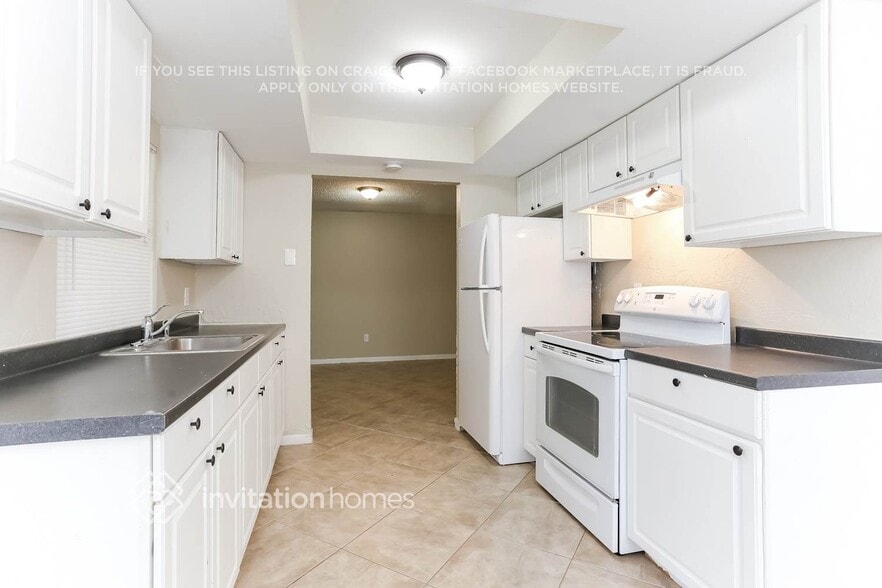 Building Photo - 22187 SW 58th Ave