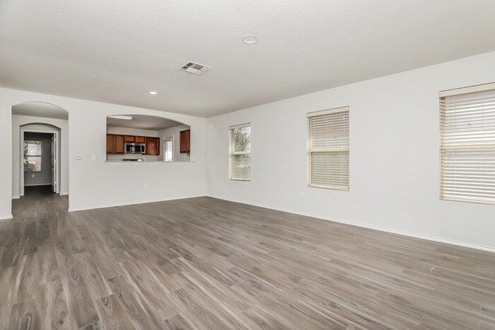 Building Photo - 10718 Goose Way