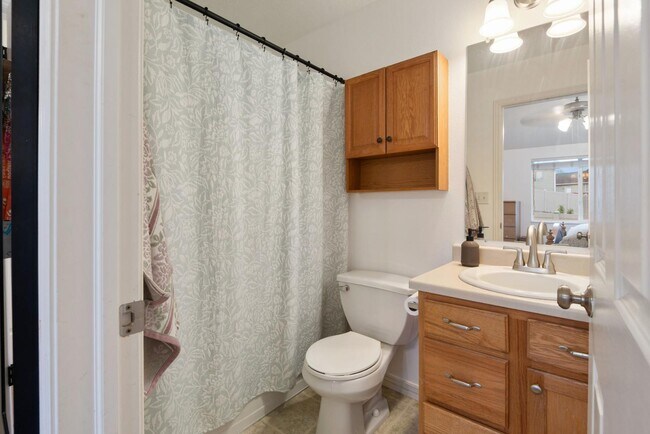 Building Photo - 2521 Apricot Pl