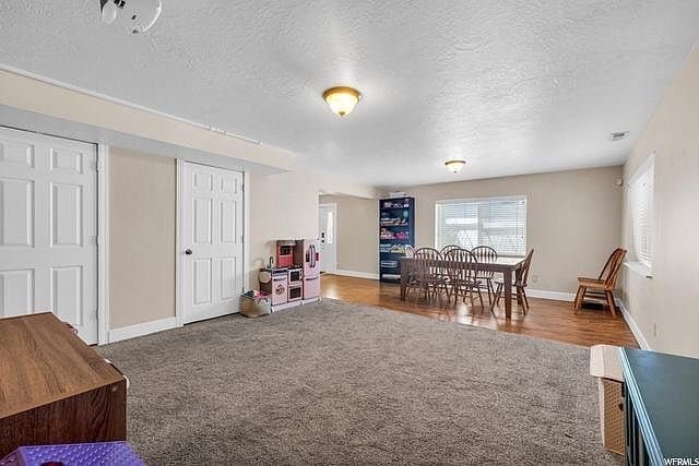 Building Photo - 225 Hansen Ridge Dr