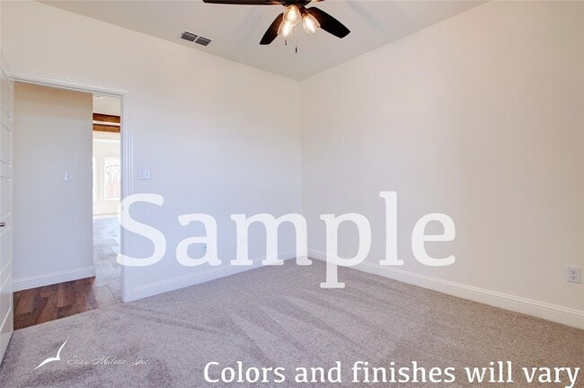 Building Photo - Stunning 4-bedroom, 2-bathroom home