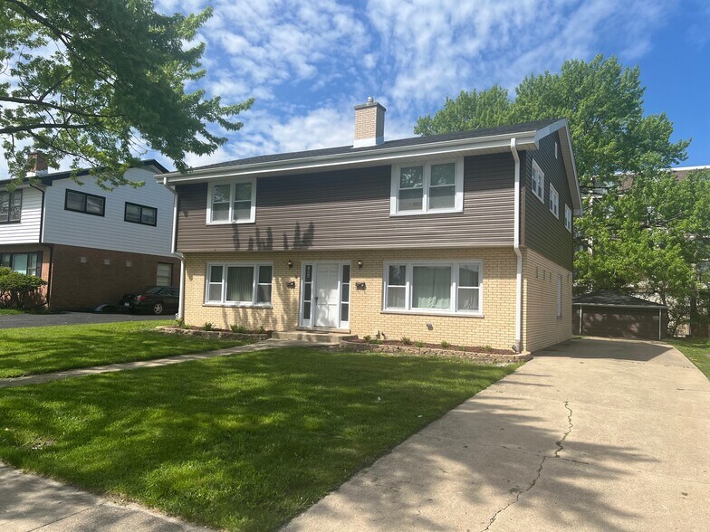 Building Photo - 1046 David Dr