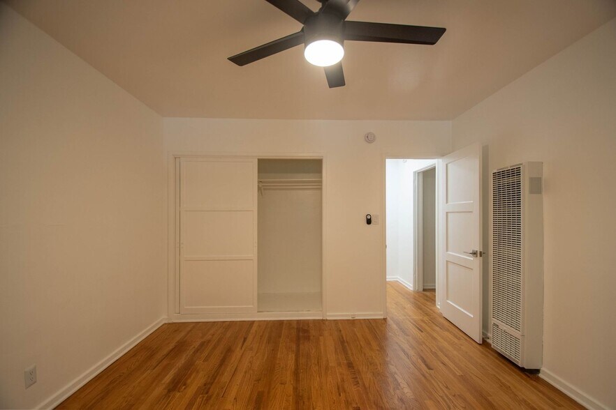 Building Photo - 14437 Dickens St