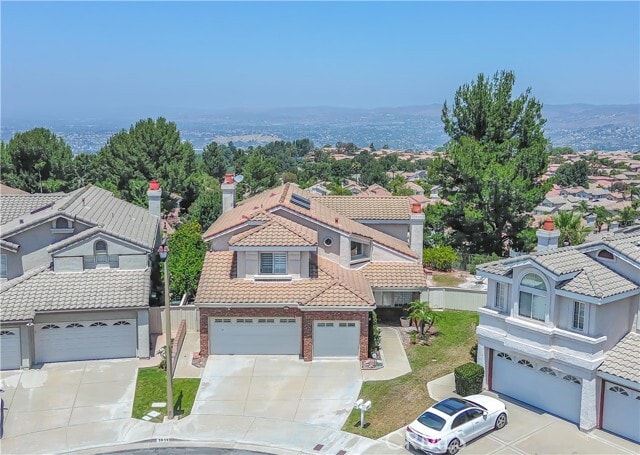 Building Photo - 1011 S Mountcrest Ct